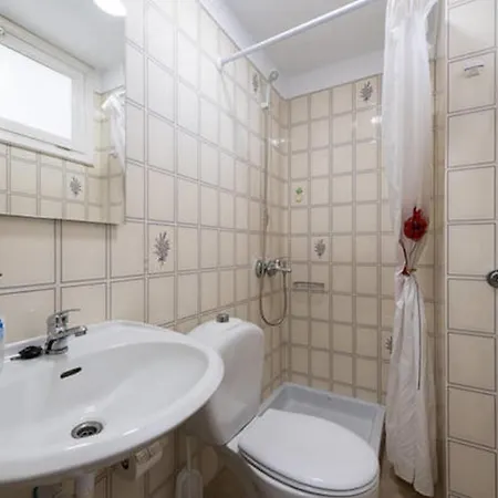 Apartment Best Location - 3 Bedrooms/2 Bathrooms; Wifi Incl.